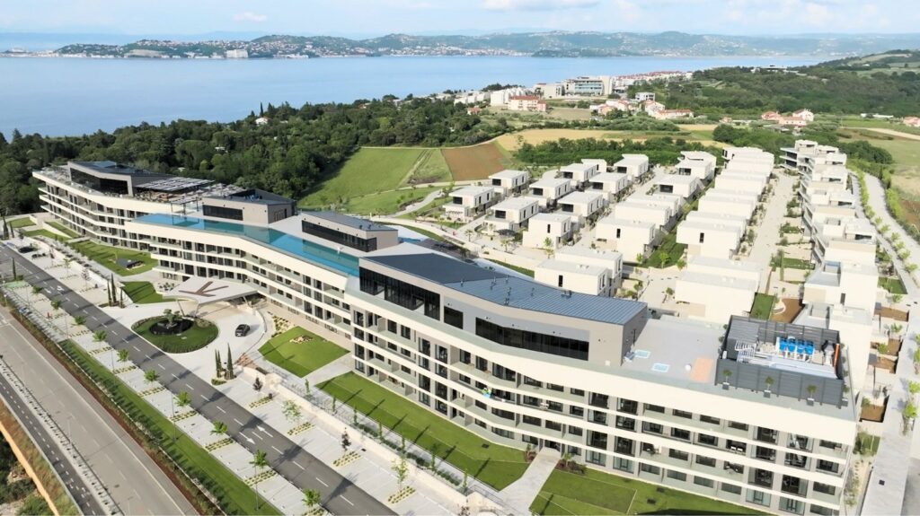 В Савудрии открылся Petram Resort & Residences  уникальный туристический комплекс в Хорватии